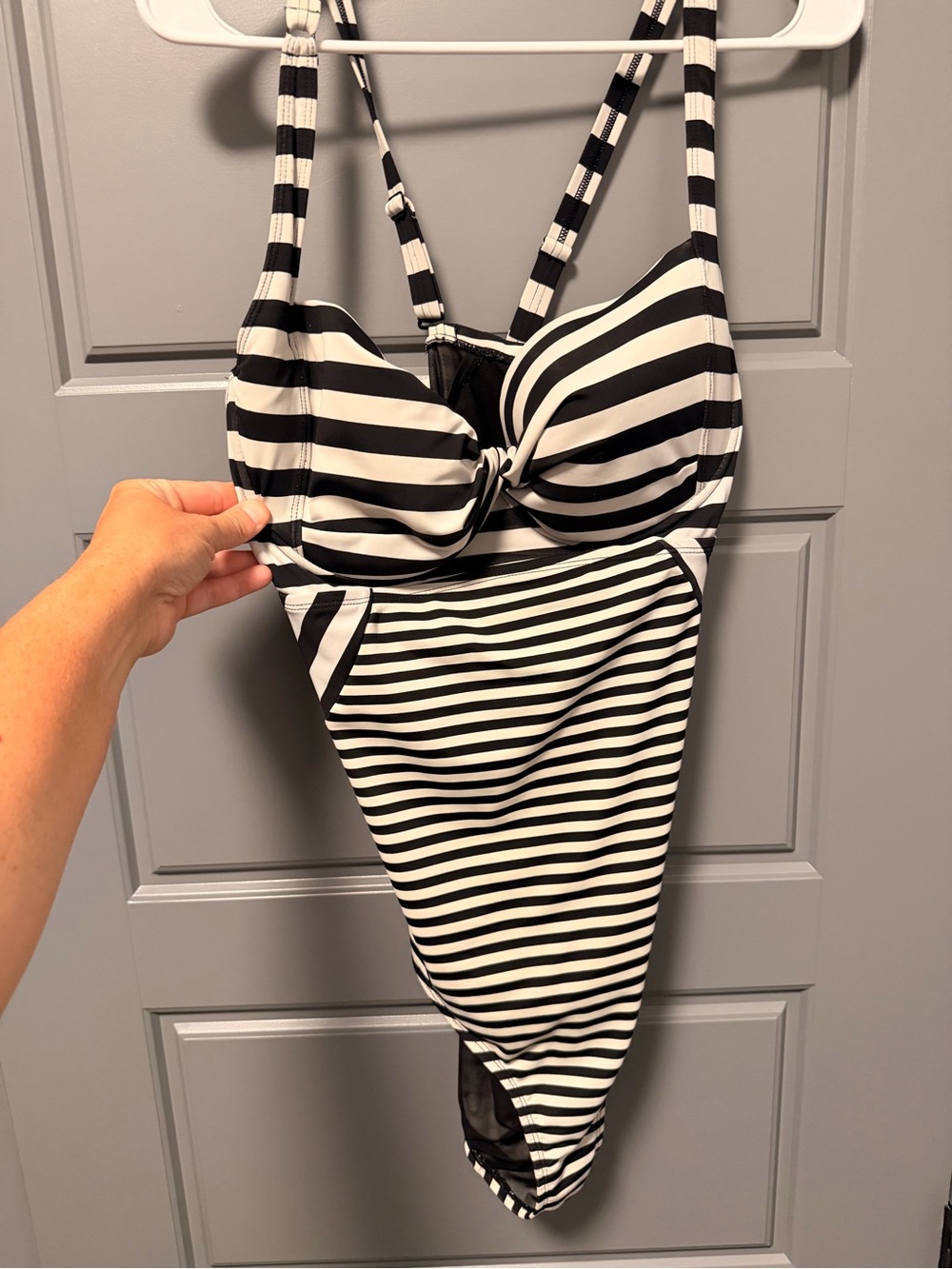 Torrid Striped One-piece Swimsuit SIZE 2 / 2X Black White Underwire Padded Bra
